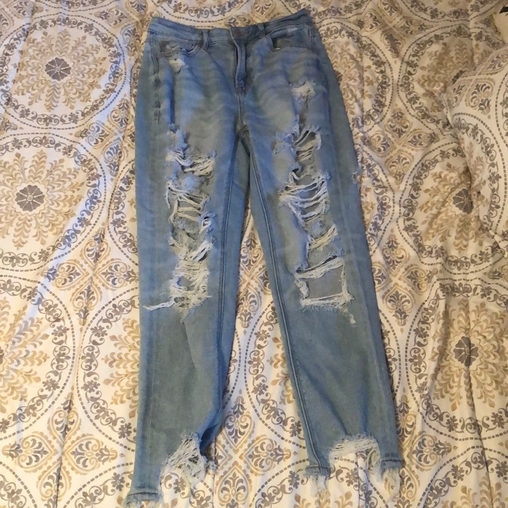 American Eagle ripped mom jeans